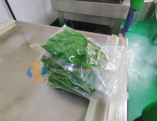 廣東桑芽菜清洗漂燙流水線(xiàn)清洗完成裝袋